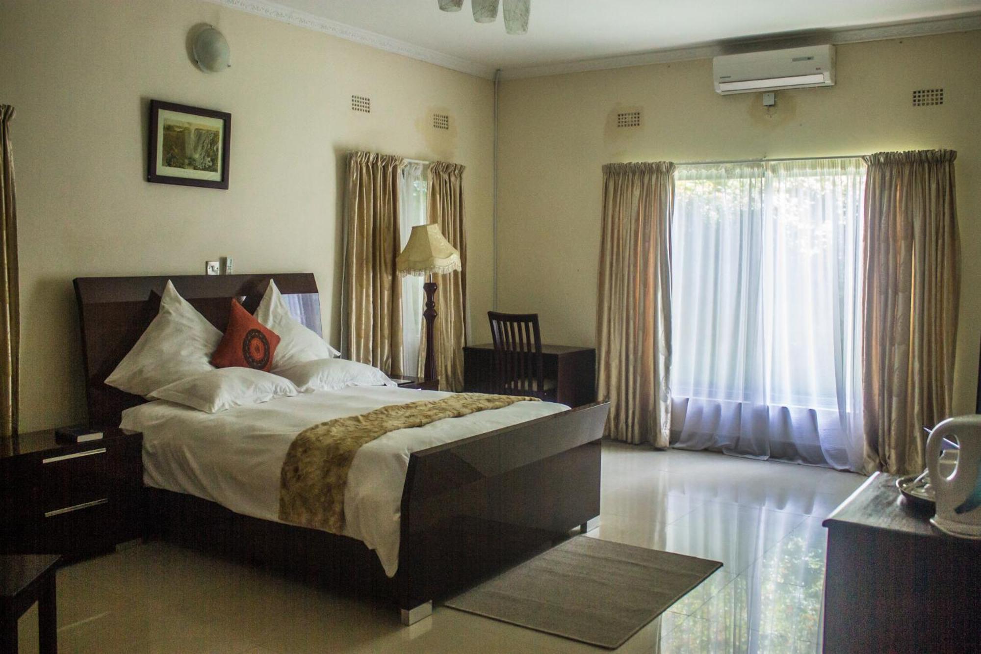 Waterfalls Hotel Lusaka Exterior photo
