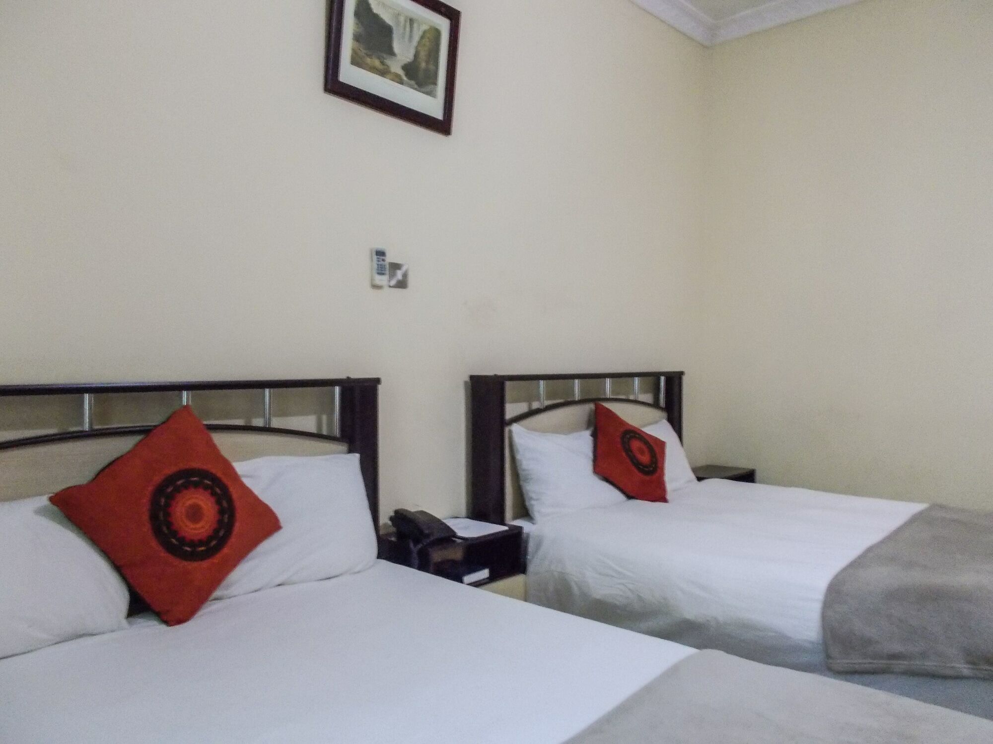 Waterfalls Hotel Lusaka Exterior photo